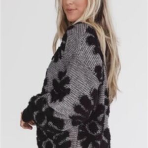 The Nest Zinnia Textured Flower Sweater